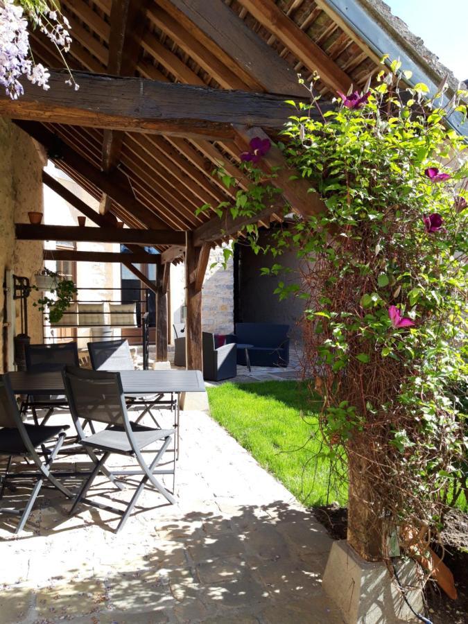 Ilot Bonheur Ury Exterior foto